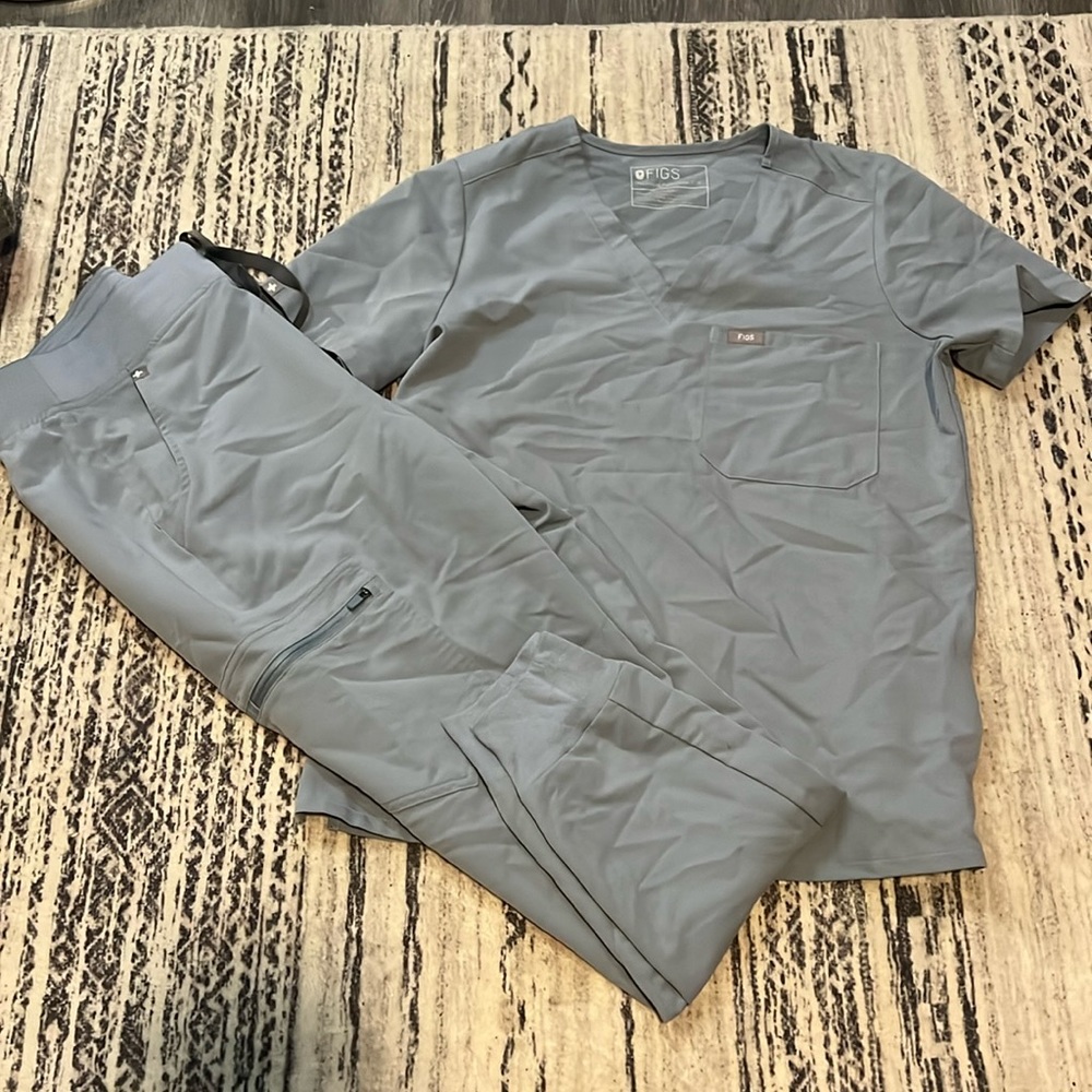 Figs technical collection dusty blue
